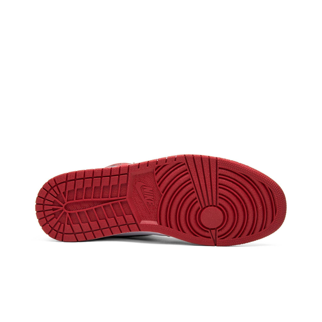 Chicago 2015 - Air Jordan 1 Retro High OG 555088-101 - product image from the listing.
