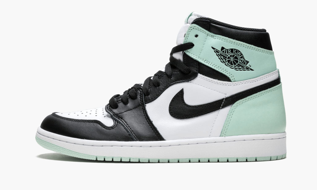 Igloo - Air Jordan 1 Retro High OG NRG - product image from the listing.