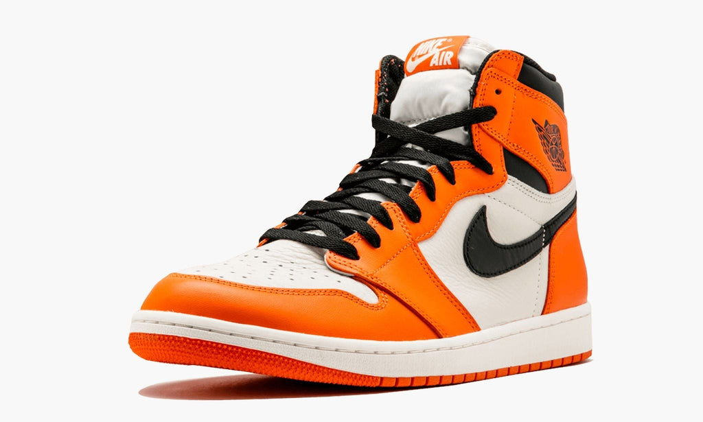 Reverse Shattered Backboard - Air Jordan 1 Retro High OG - product image from the listing.