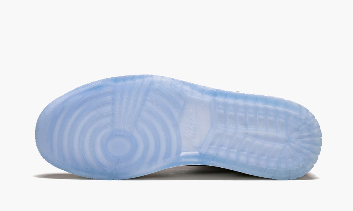 Spider-Man: Origin Story - Air Jordan 1 Retro High OG - product image from the listing.