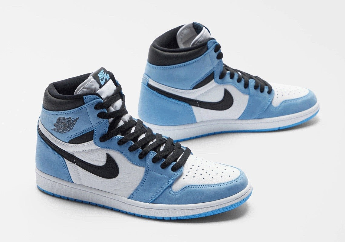Air Jordan 1 Retro High OG in University Blue - product image from the listing.