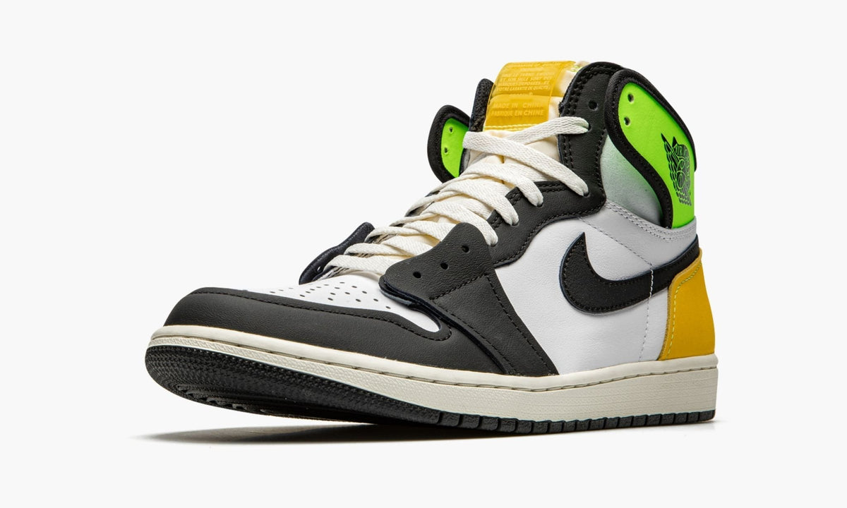 Air Jordan 1 Retro High OG in Volt Gold - product image from the listing.
