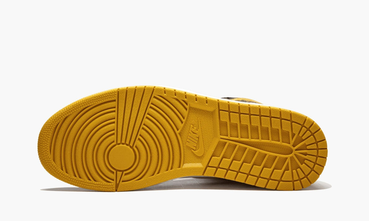 Yellow Ochre - Air Jordan 1 Retro High OG - product image from the listing.