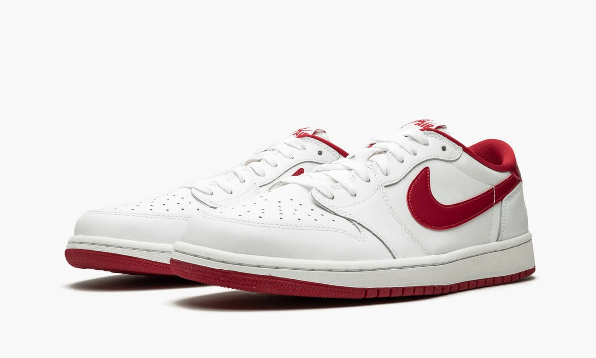 "White / Varsity Red" Air Jordan 1 Retro Low OG - product image from the listing.