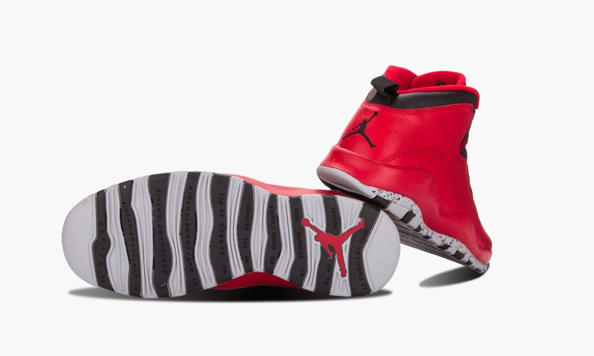 "Bulls Over Broadway" Air Jordan 10 Retro 30th - product image from the listing.
