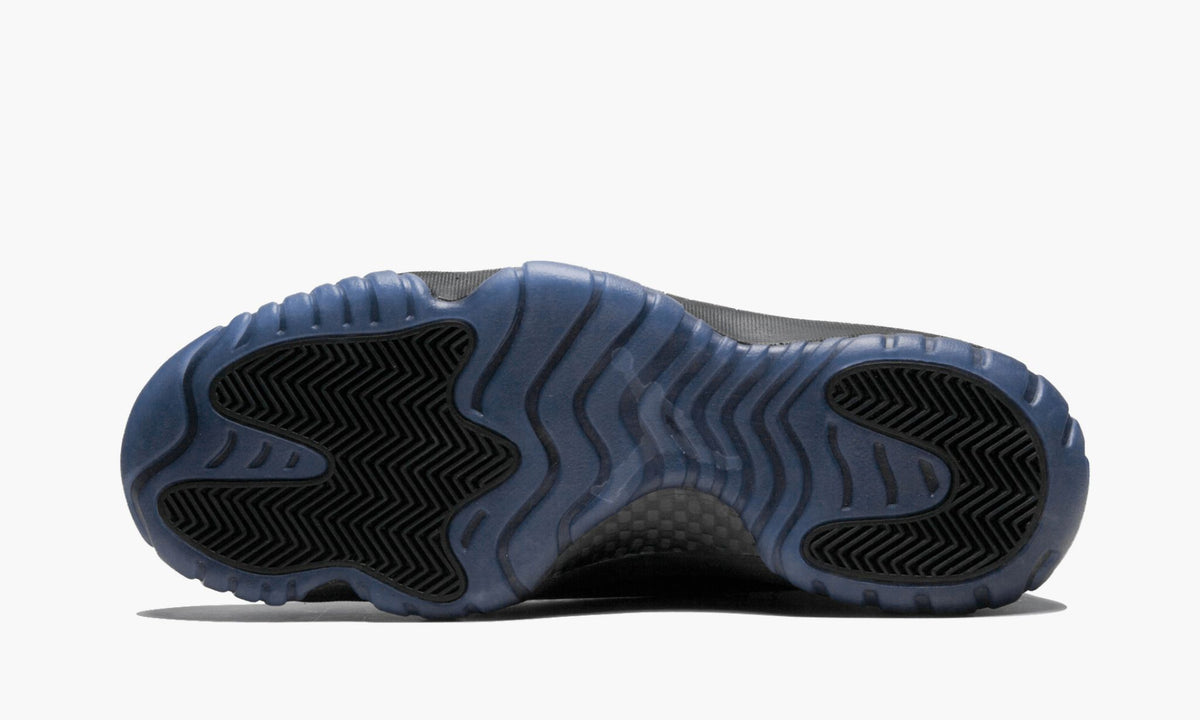 "Cap & Gown" Air Jordan 11 Retro - product image from the listing.