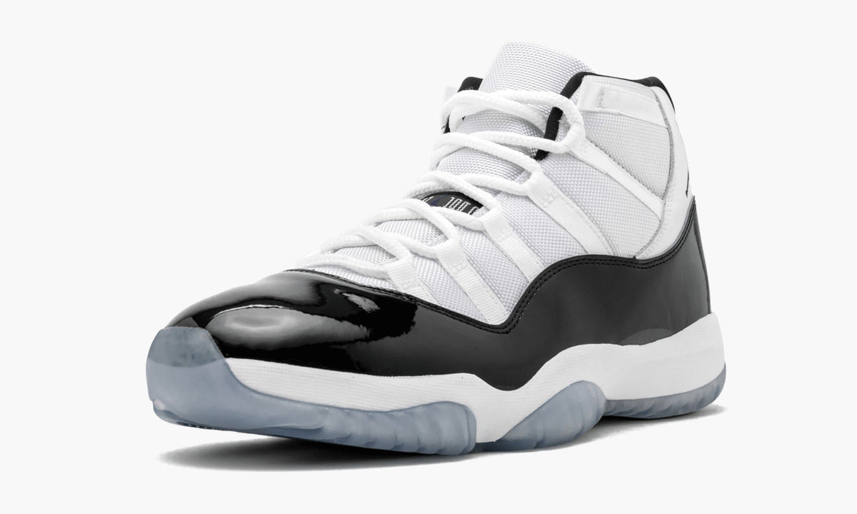 "Concord - 2018 Release" Air Jordan 11 Retro - product image from the listing.