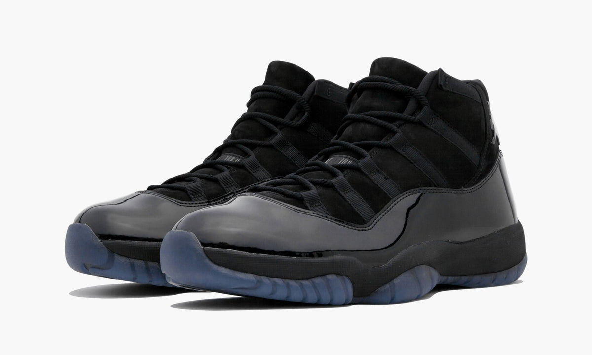 Cap & Gown - Air Jordan 11 Retro - product image from the listing.