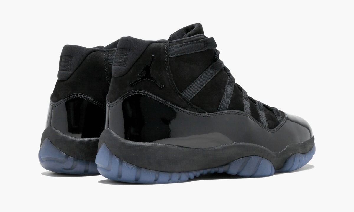Cap & Gown - Air Jordan 11 Retro - product image from the listing.