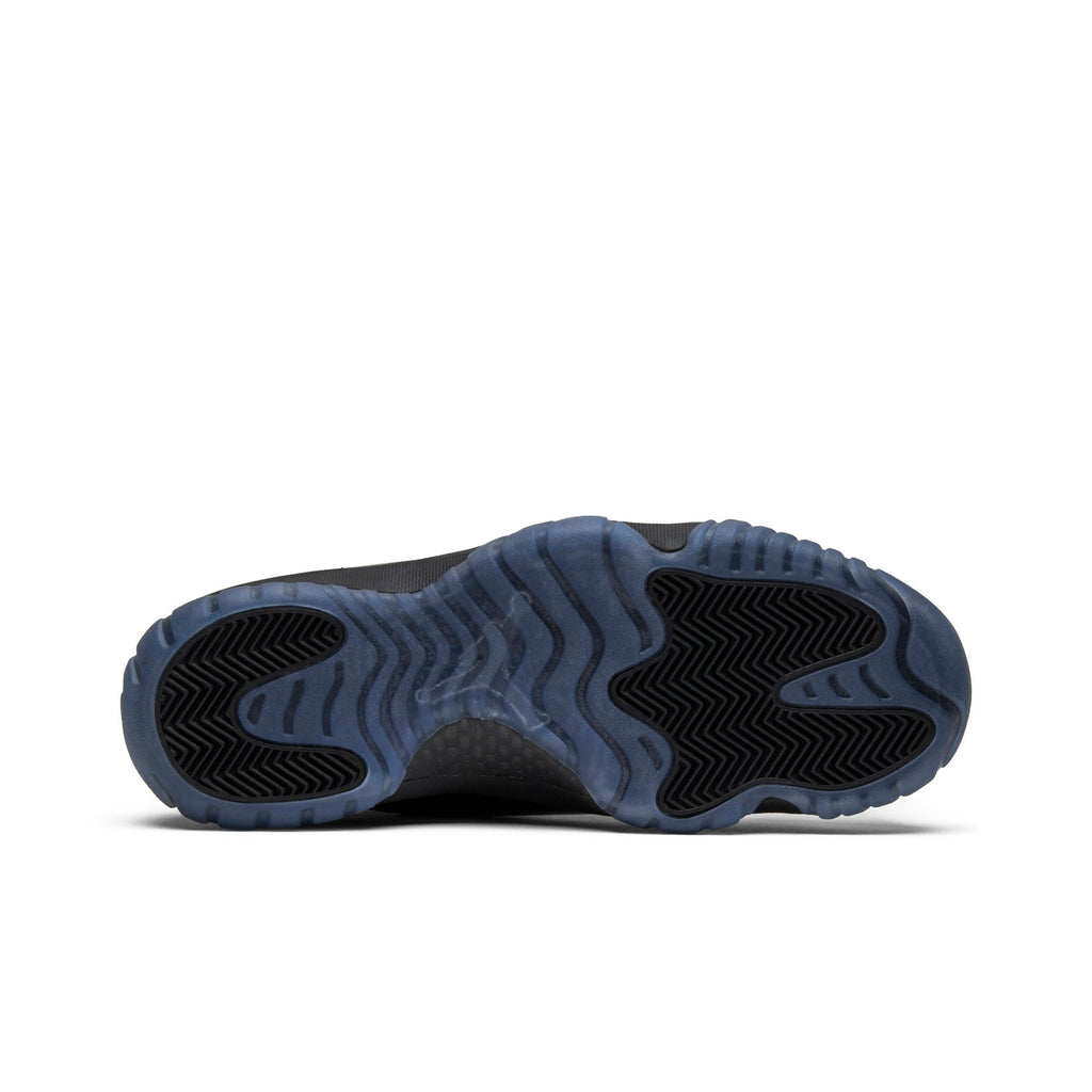 Cap and Gown - Air Jordan 11 Retro 378037-005 - product image from the listing.