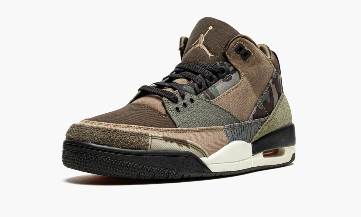 "Patchwork Camo" Air Jordan 3 - product image from the listing.