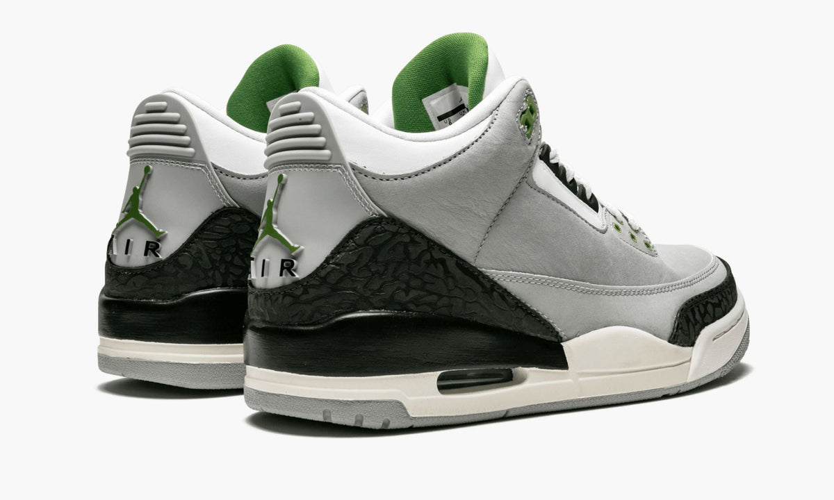 "Chlorophyll" Air Jordan 3 Retro - product image from the listing.
