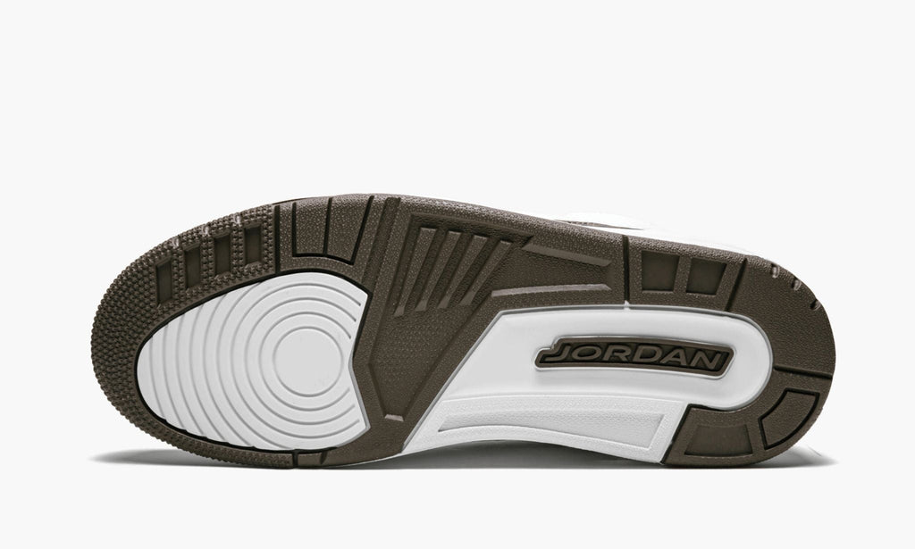 "Mocha" Air Jordan 3 Retro - product image from the listing.
