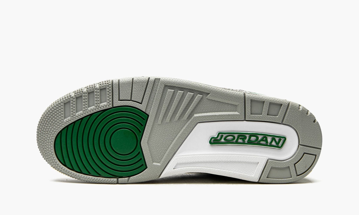 "Pine Green" Air Jordan 3 Retro - product image from the listing.