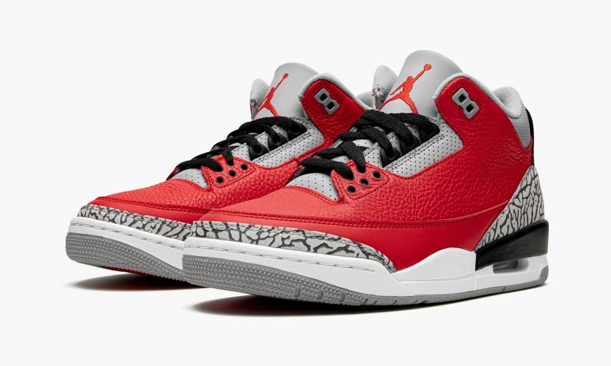 "Red Cement/Unite" Air Jordan 3 Retro - product image from the listing.