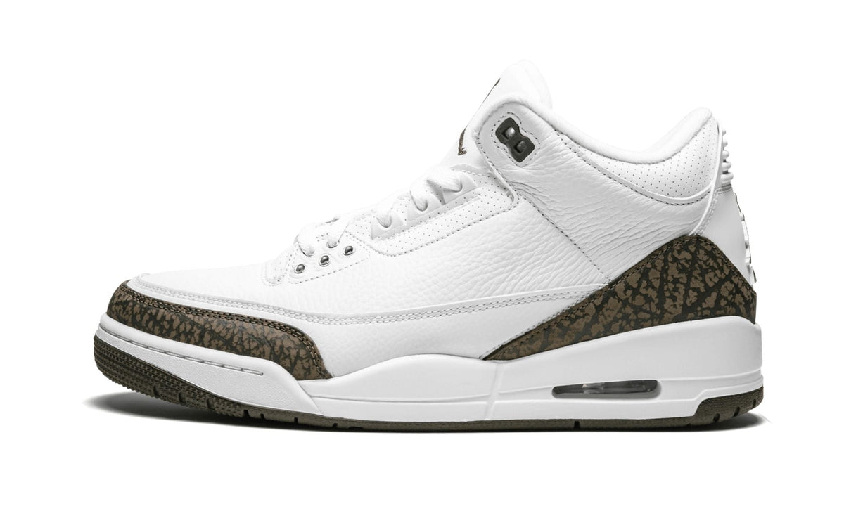 Air Jordan 3 Retro in Mocha - product image from the listing.