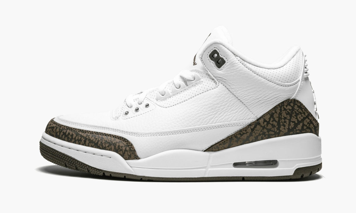Air Jordan 3 Retro in Mocha - product image from the listing.
