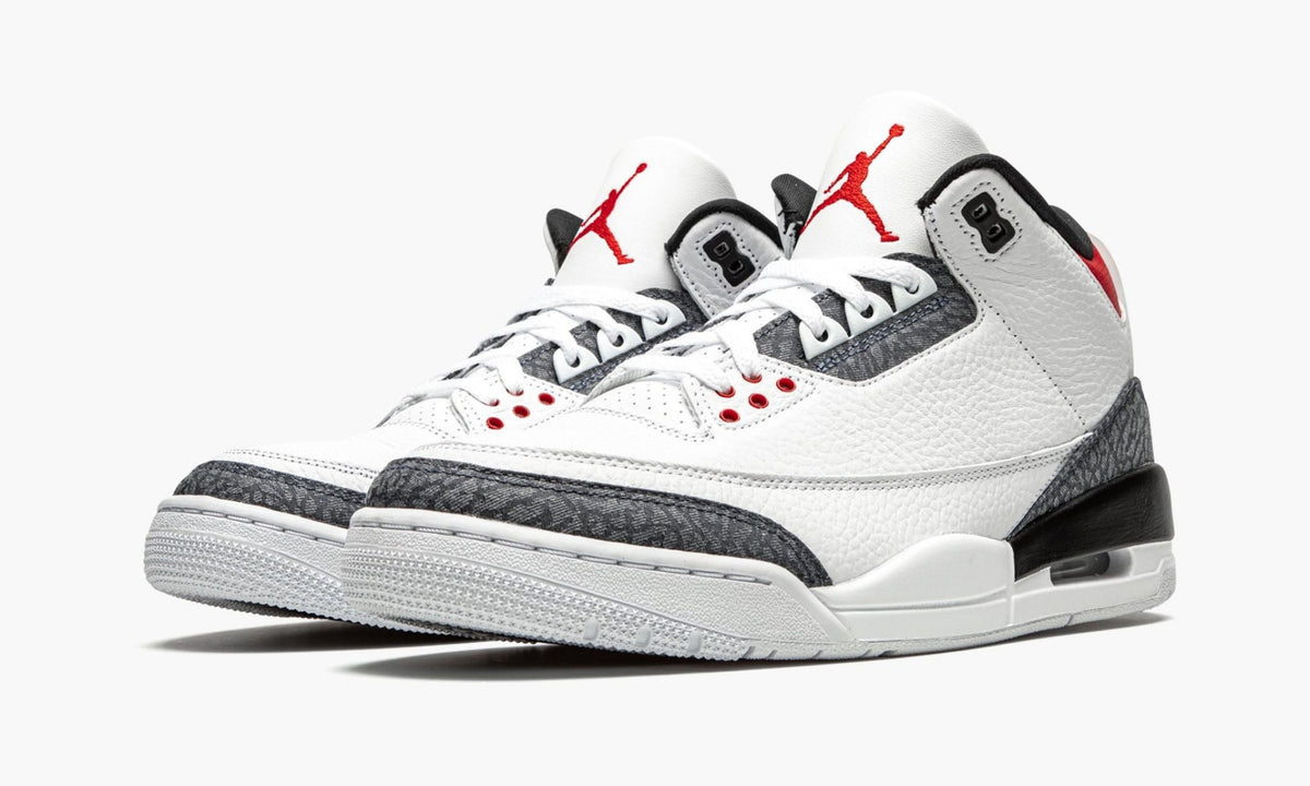 "Fire Red" Air Jordan 3 Retro SE DNM - product image from the listing.