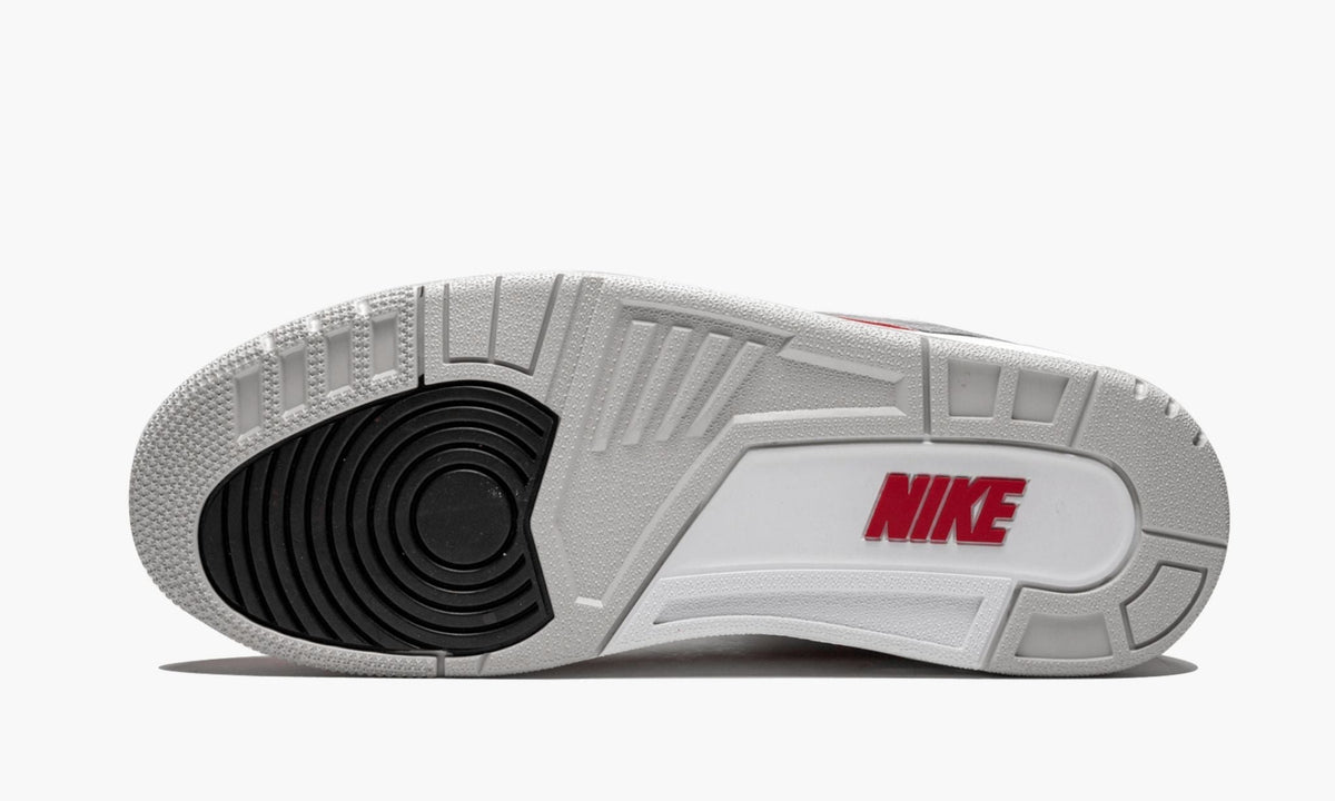 "Air Max 1 - University Red" Air Jordan 3 Retro Tinker - product image from the listing.