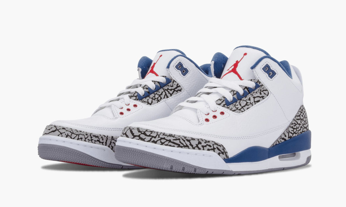 Air Jordan 3 Retro True in Blue - product image from the listing.