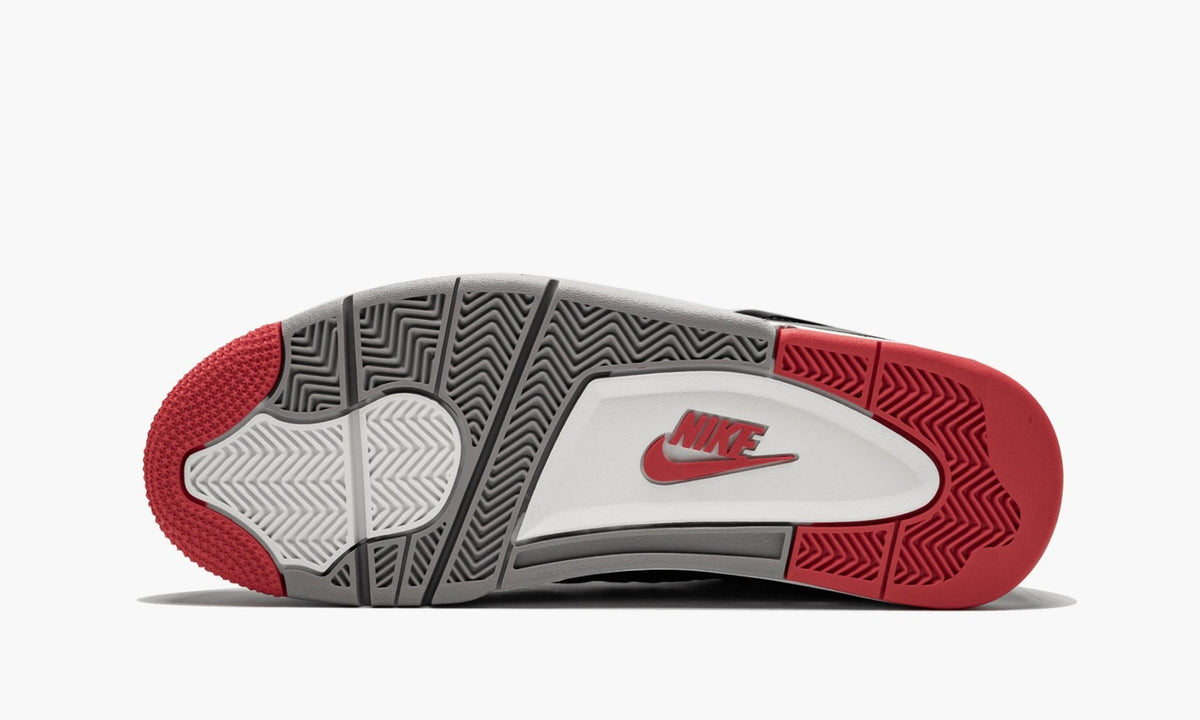 "Bred 2019 Release" Air Jordan 4 Retro - product image from the listing.