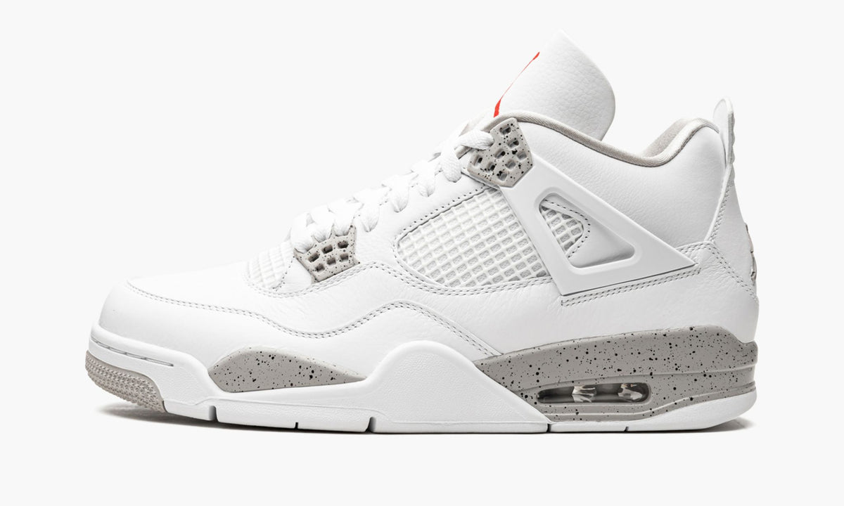 "White Oreo" Air Jordan 4 Retro - product image from the listing.