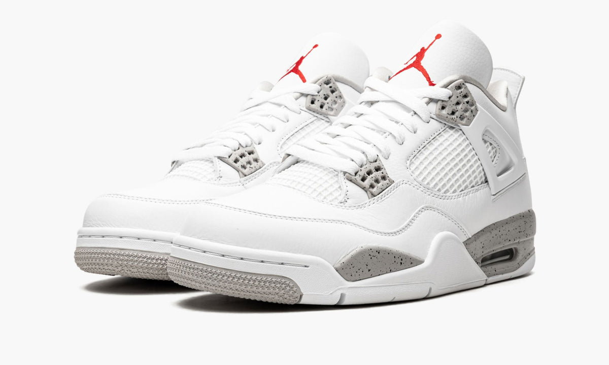 "White Oreo" Air Jordan 4 Retro - product image from the listing.