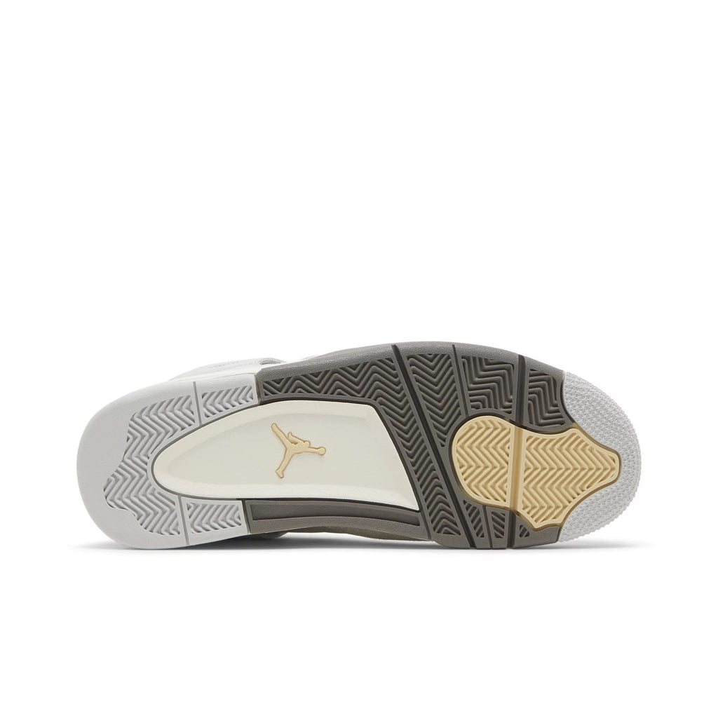 "Craft" Air Jordan 4 Retro SE DV3742-021 - product image from the listing.