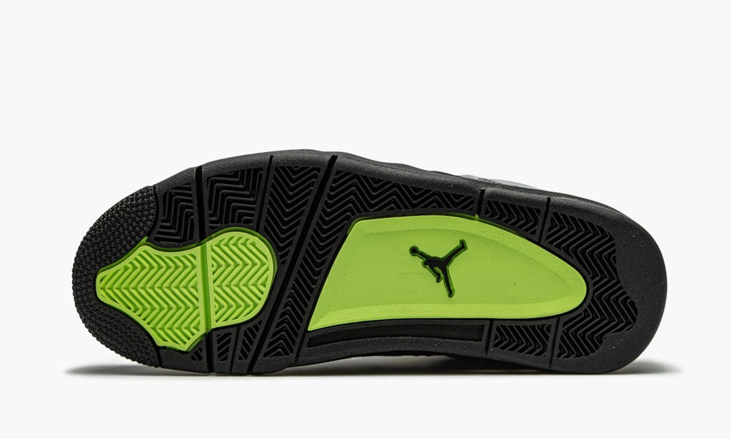 Neon - Air Jordan 4 Retro SE - product image from the listing.