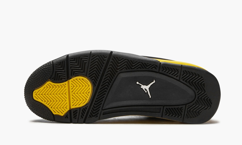 Thunder - Air Jordan 4 Retro - product image from the listing.