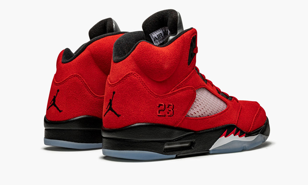 Raging Bull - Air Jordan 5 Retro 2021 - product image from the listing.