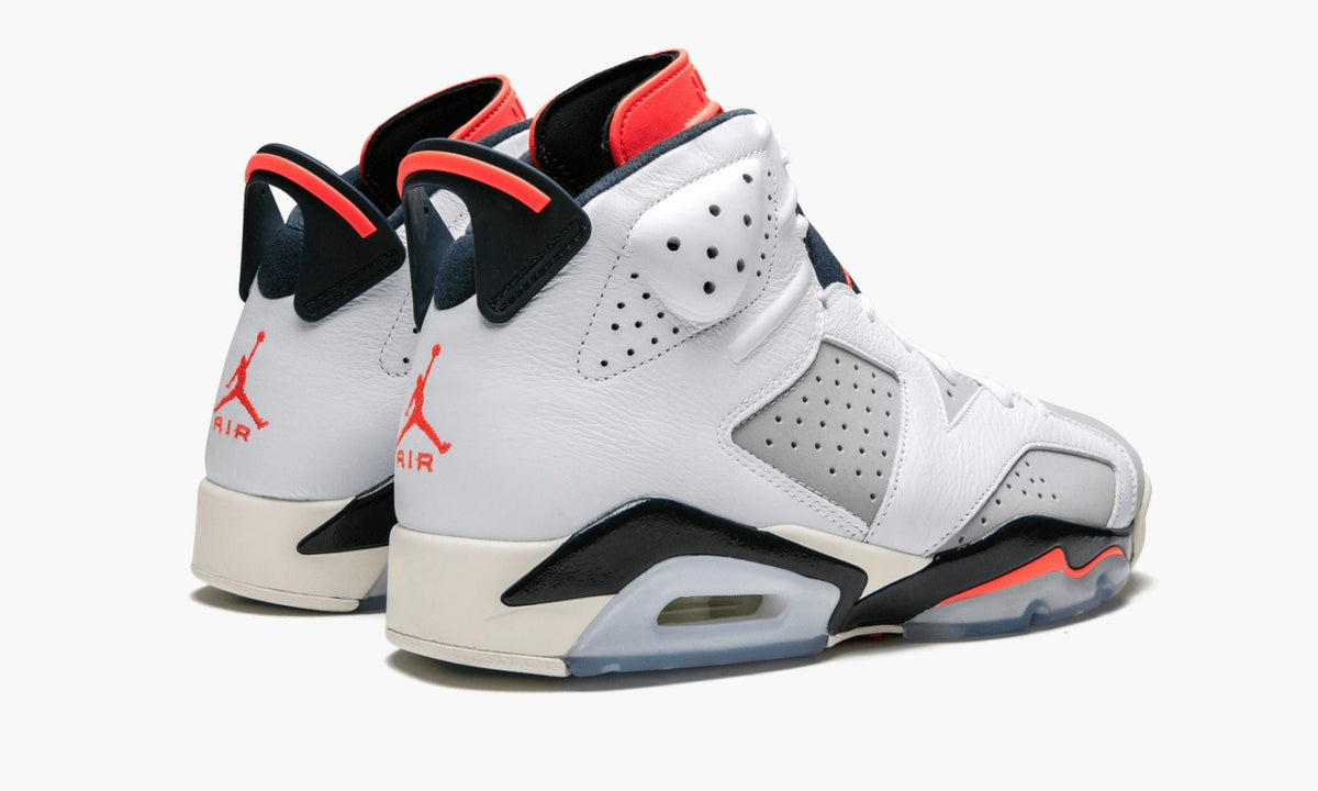 Tinker Hatfield - Air Jordan 6 Retro - product image from the listing.