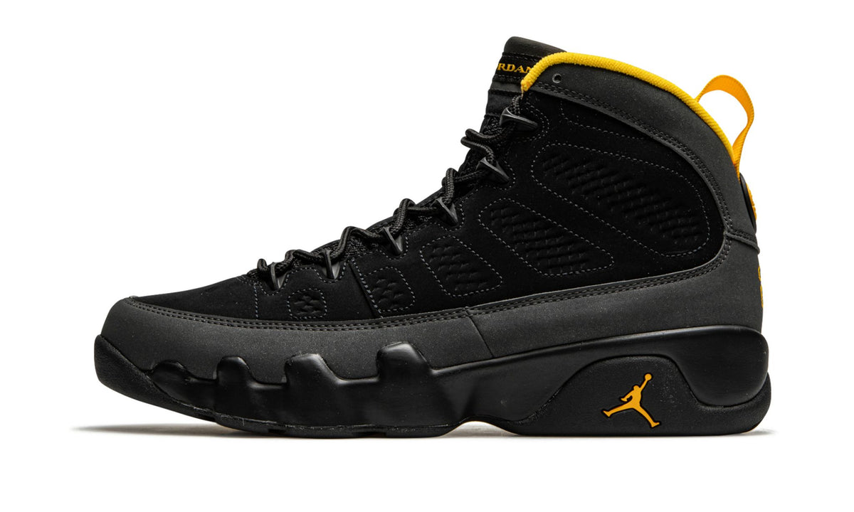 Air Jordan 9 Retro in University Gold - product image from the listing.