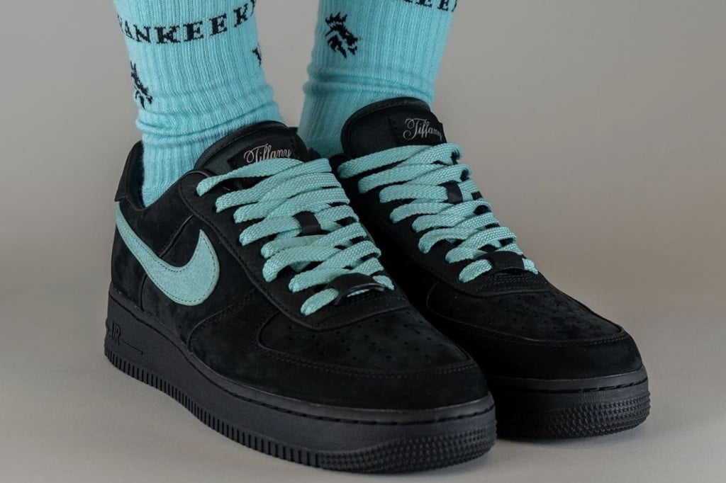 Air Jordan Force 1 Low SP Tiffany And Co. - product image from the listing.