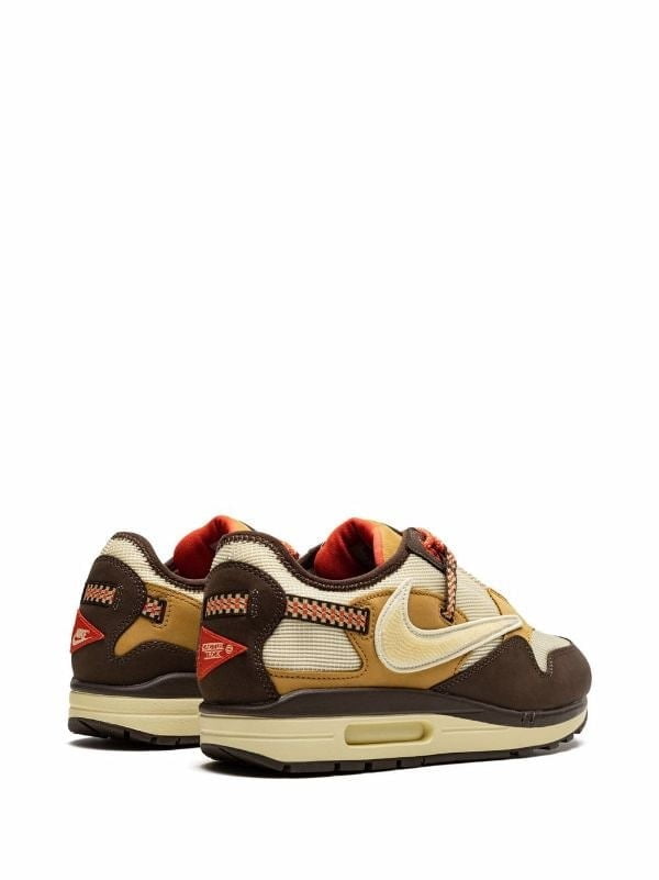 Air Jordan max 1 low - product photo shown in the listing for this item.