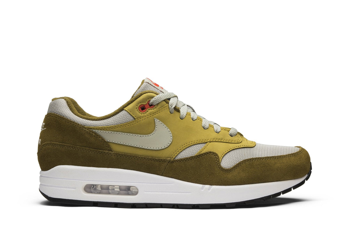 Green Curry - Air Max 1 Premium Retro - product image from the listing.