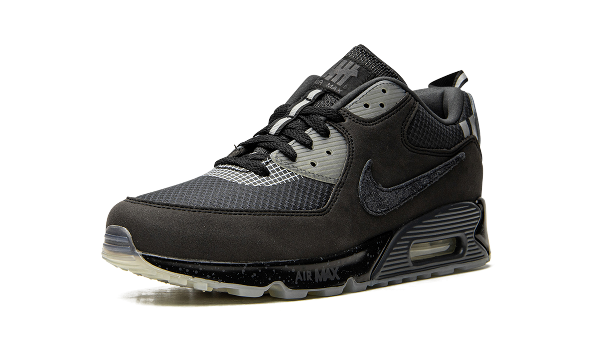 "Undefeated - Black" Air Max 90 CQ2289 002 - product image from the listing.