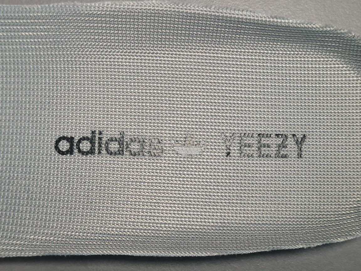 adidas Yeezy Boost 350 V2 Beluga Reflective Trainers - product image from the listing.