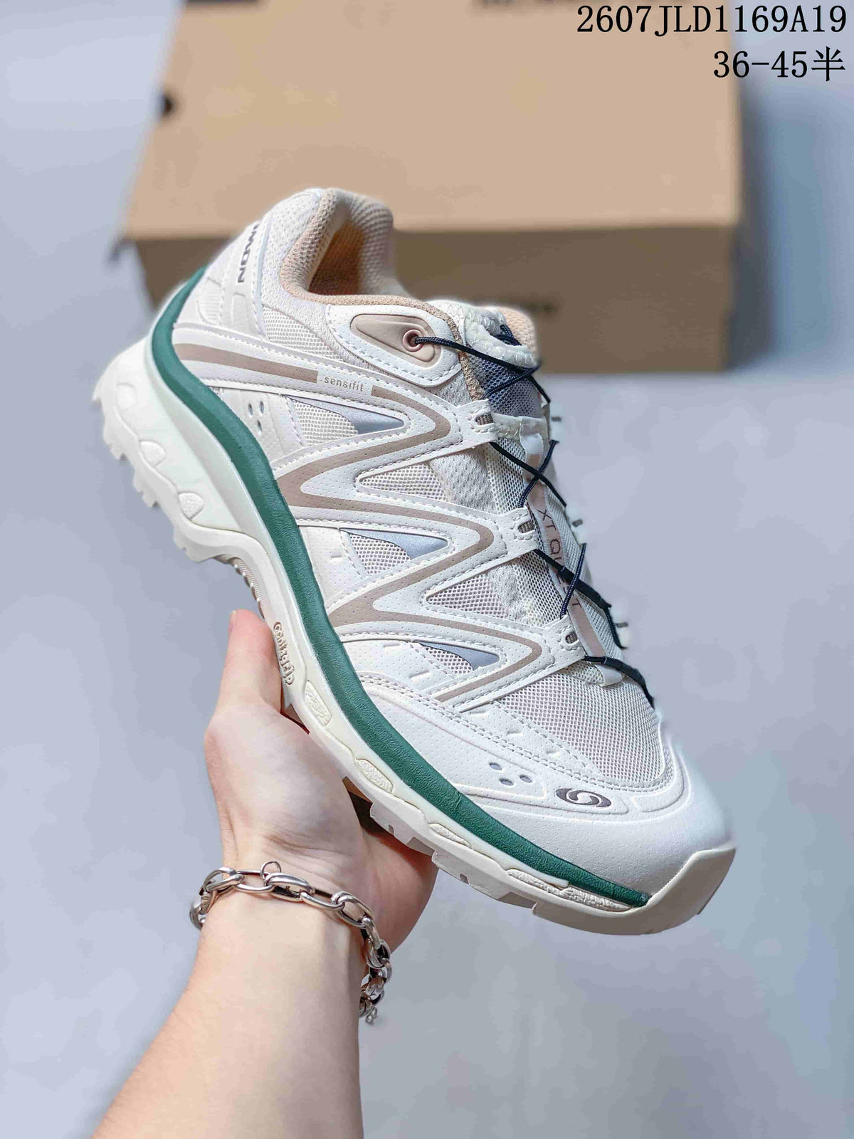 Salomon XT-Quest Trail Sneakers in White Green 2607JLD1169A19 - product image from the listing.