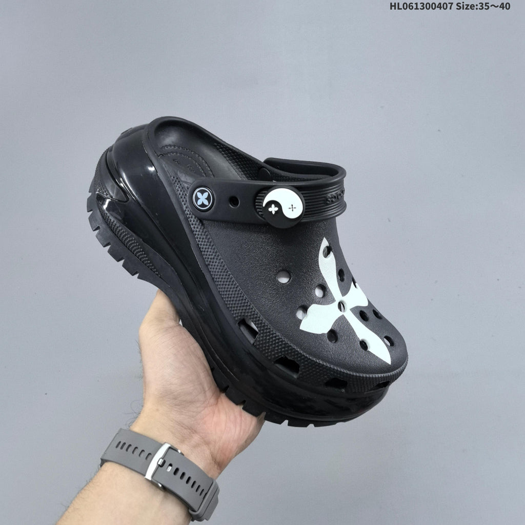 Platform Clogs Black White Print HL061300407 by Crocs - product image from the listing.