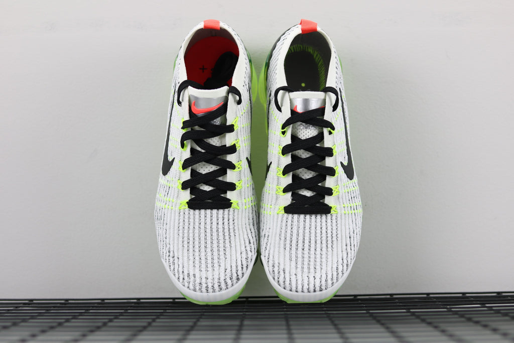 Nike Air VaporMax Flyknit 3 AJ6900-100 Trainers - product image from the listing.