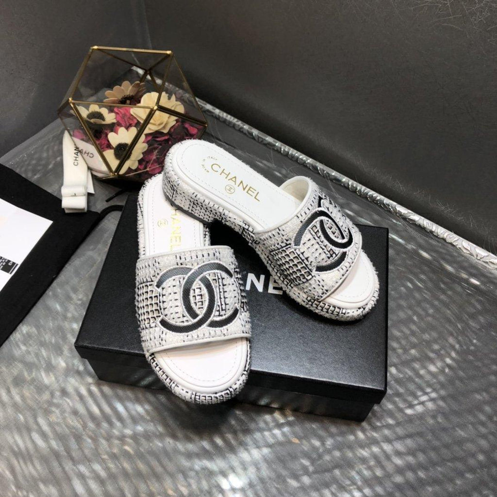 white Tweed sandals by Chanel - product image from the listing.