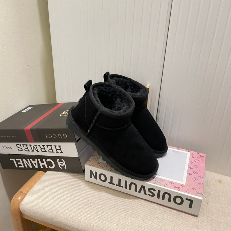 Women's MUS1 Shoes 35-40 Boot with box - product image from the listing.