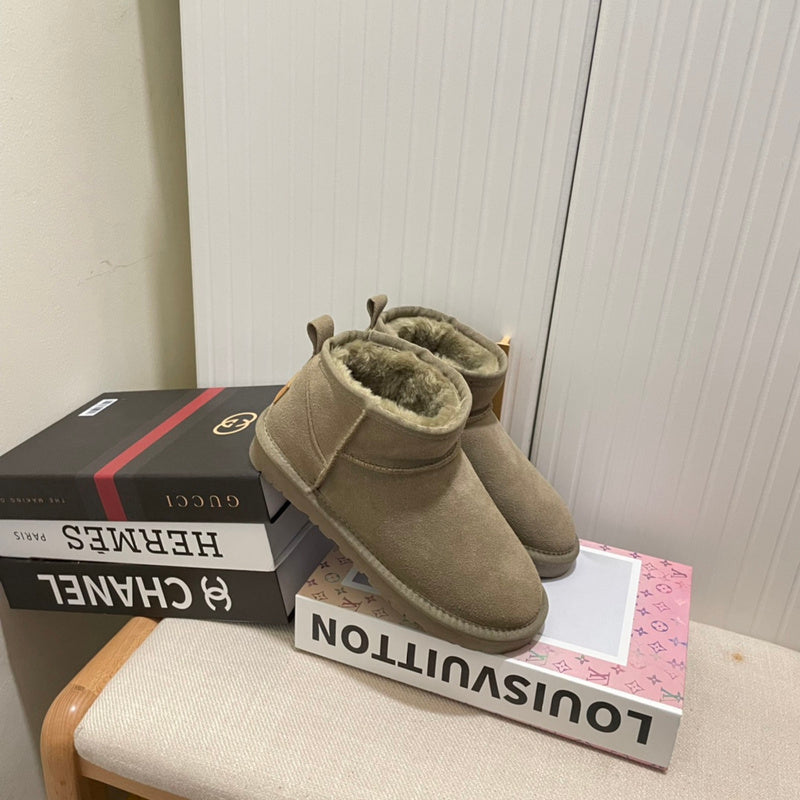 Women's MUS1 Shoes 35-40 Boot with box - product image from the listing.