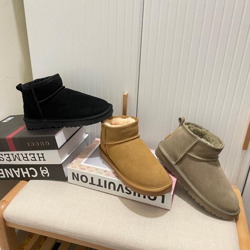 Women's MUS1 Shoes 35-40 Boot with box - product image from the listing.