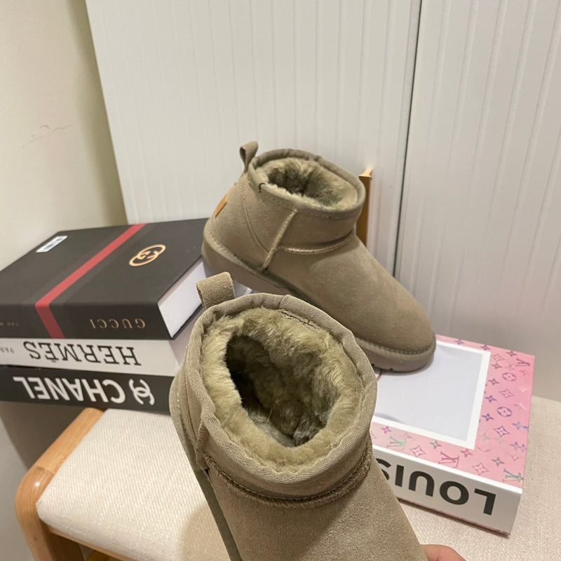 Women's MUS1 Shoes 35-40 Boot with box - product image from the listing.