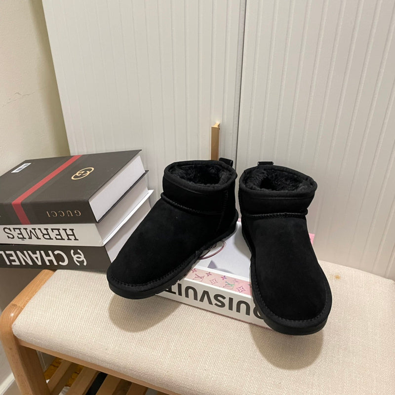 Women's MUS1 Shoes 35-40 Boot with box - product image from the listing.