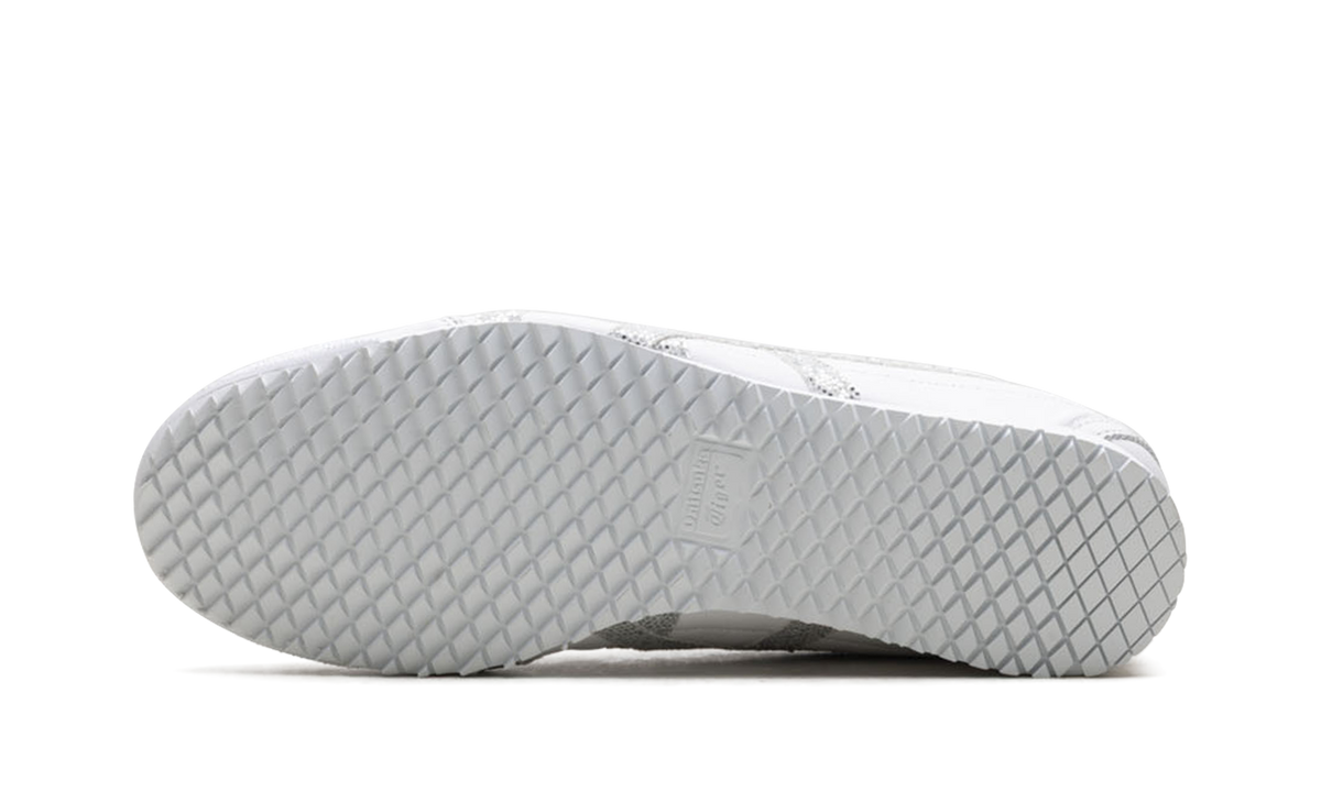 Onitsuka Tiger Mexico 66 Sd in White Pure Silver Glitter 154007 - product image from the listing.