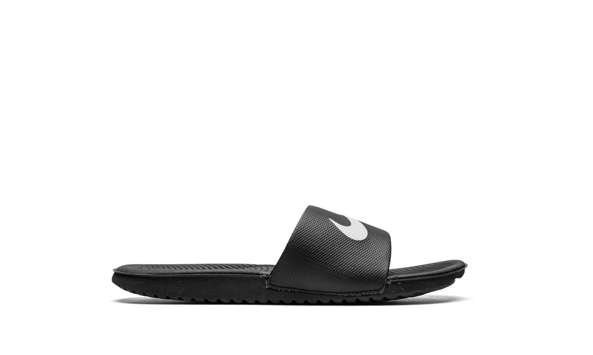 "Black" Kawa Slide GS 819352 001 - product image from the listing.