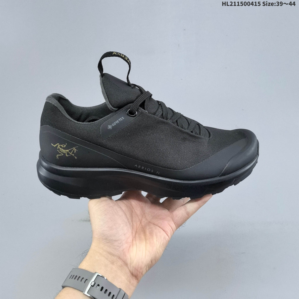 Men's Arc'teryx Konseal FL 2 GTX Hiking Shoes, Black - product image from the listing.